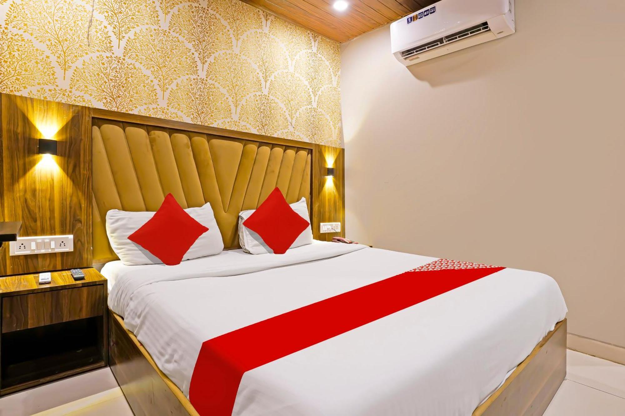 Super Hotel O Homestay Andheri East Bombay Exterior foto